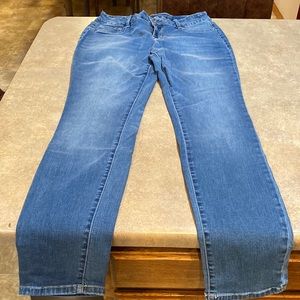 Women’s Maurices jeans size large inseam measures about 32” waist about 15”